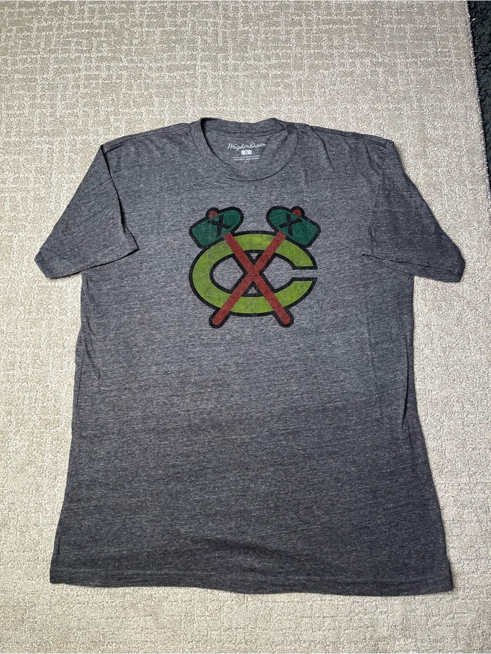 Wright & Ditson NHL Chicago Blackhawks Gray Logo Graphic T Shirt Mens XL Jersey